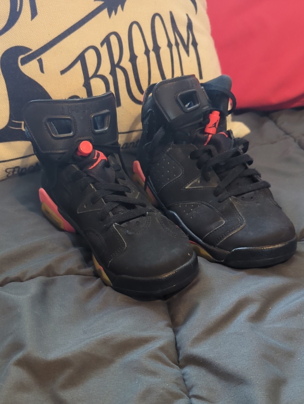 Jordan Infrared 6 Sneakers Size 7Y‎
